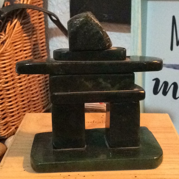 Canadian Jade - Picture 1 of 9